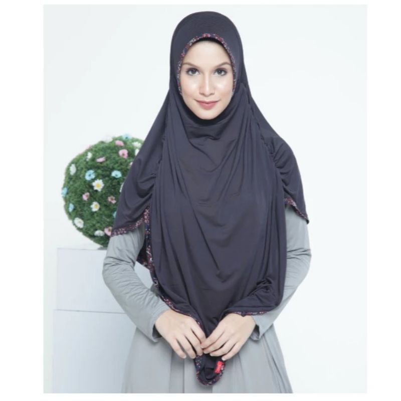 Zoya Bergo Alexia Hijab Jersey Hitam