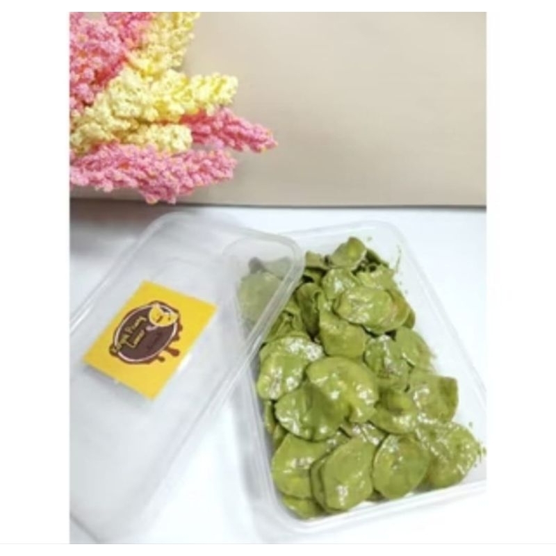 

keripik pisang lumer rasa matcha