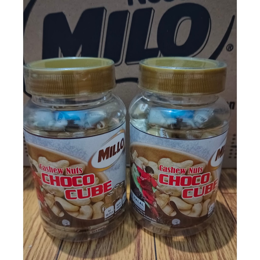 

Millo Cube Lokal Kacang Mede/Cashew Nuts 2 Toples (Per Toples Isi 50 Cube)