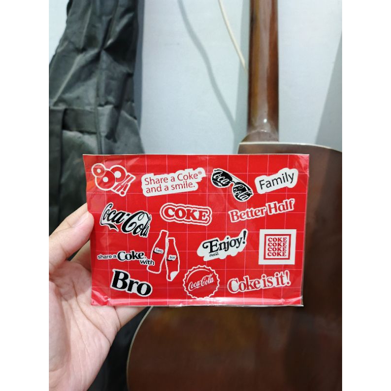 

[READY STOCK] STIKER TUMBLER LAPTOP HP HELM BUKU JURNAL TEMA COCA COLA MERAH 1 LEMBAR