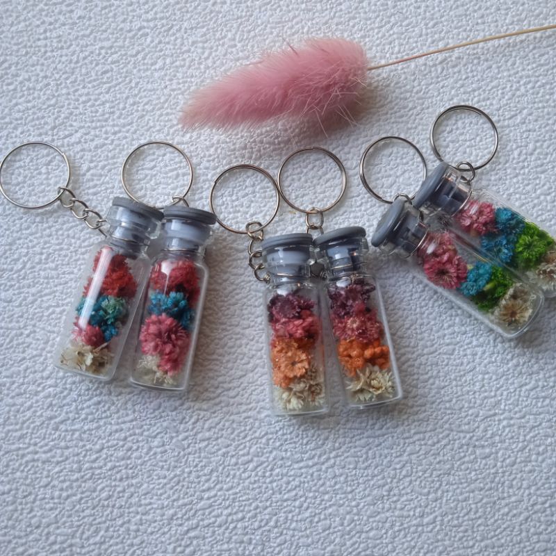Gantungan kunci mini bunga kering Edelweiz mix 4 warna /souvenir ganci bunga kering aesthetic grosir