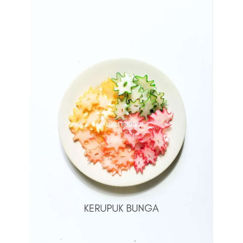

[ 1 KG ] KERUPUK / KRUPUK MENTAH / KRUPUK BUNGA /KRUPUK TERSANJUNG / KRUPUK SEBLAK