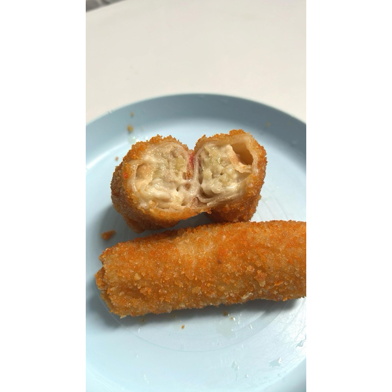 

Risol Chicken Mayo isi 4pcs Besar