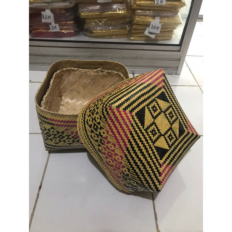 Keben / Sokasi bali bahan kulit bambu berlapis uk. 25 cm