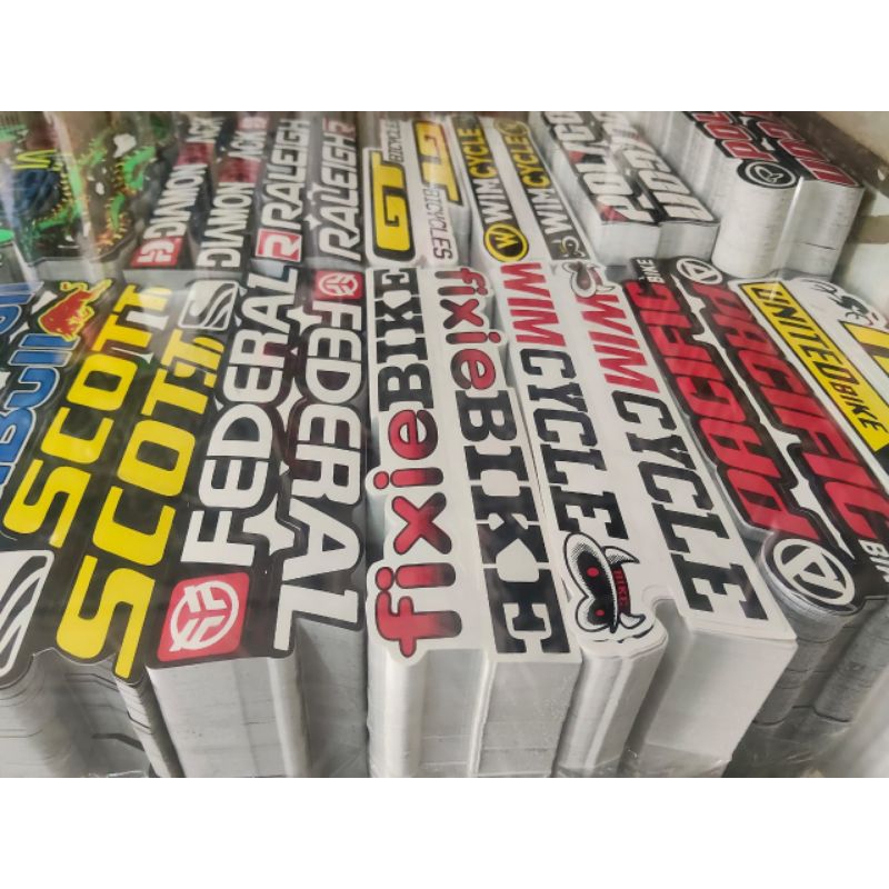 

Stiker Sepeda Isi 50 Anti Air Beragam Merek