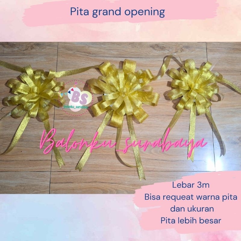 

pita grand opening / potong pita / pita peresmian