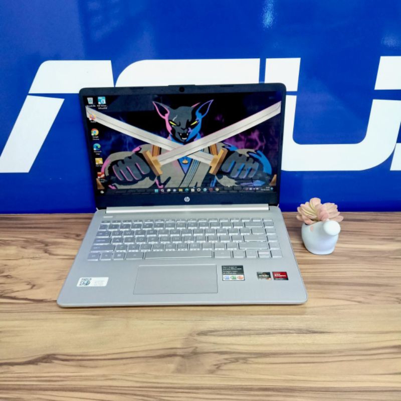 LAPTOP HP 14S FQ1032AU AMD RYZEN 3-5300U RAM 8GB SSD 512GB KEYBOARD BACKLIGHT LAYAR 14.0 FHD IPS BER