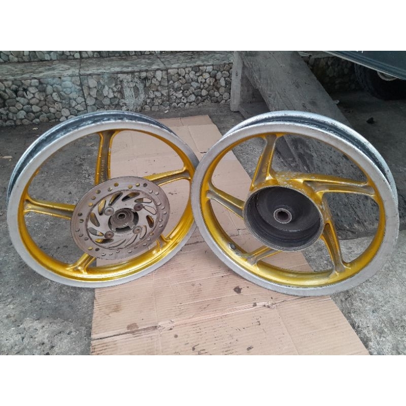 RODA VELG VARIO 110 BEAT KARBU SCOOPY BEAT FI ORIGINAL( lepasan motor )