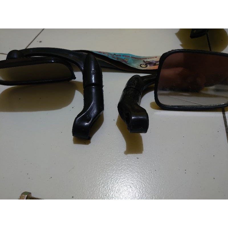 spion motor model tanduk warna hitam bahan plastik universal