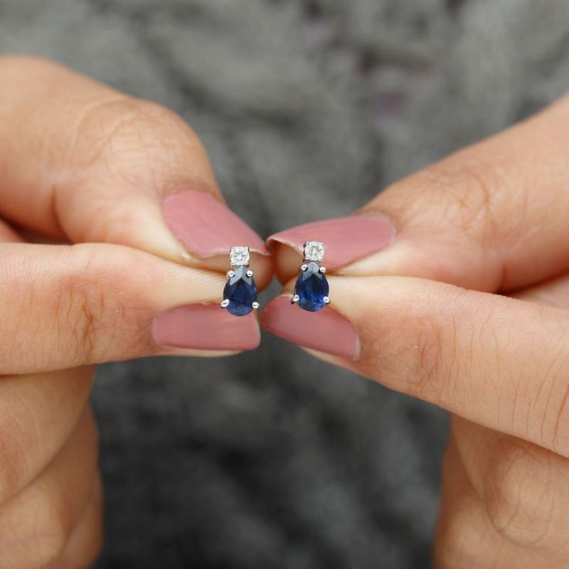 Anting emas wanita model permata zircone biru