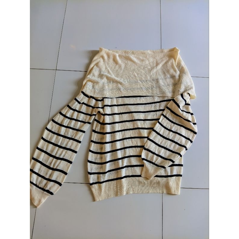 

preloved atasan rajut salur lembut sabrina lengan balon (sudah +admin)