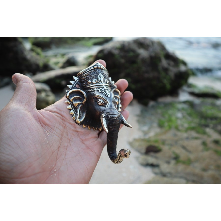 kapstok gantungan baju antik Ganesha kecil