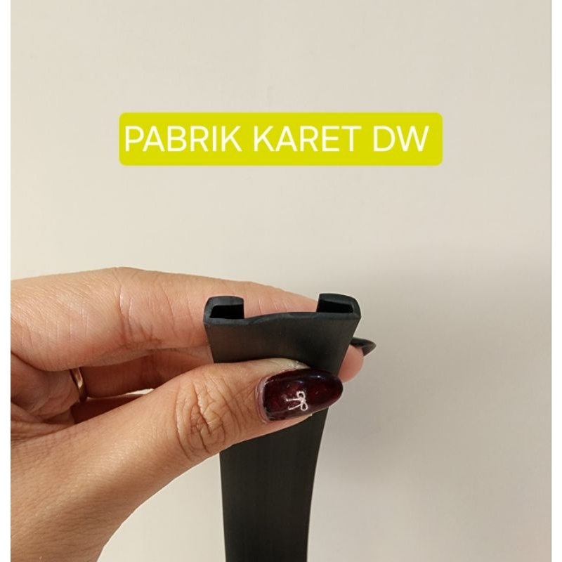 

KARET KLEM KNALPOT 26 mm / KLEMAN KENALPOT Lebar 26mm UNTUK PLAT 26MM KARET STAPLES 26MM - PABRIK KARET DW