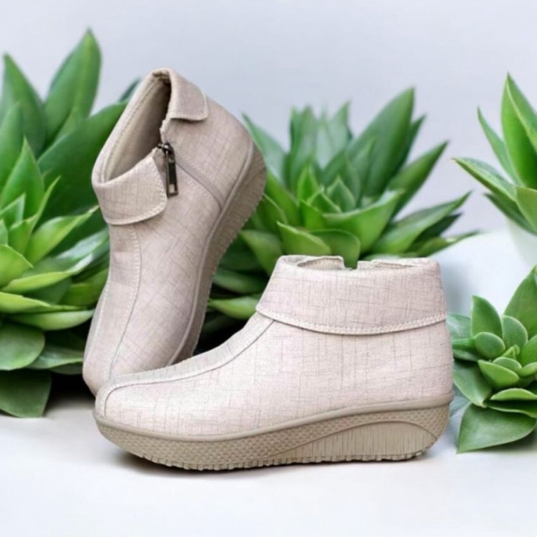 Terbagus LRC523 Sepatu Boots Cewe Sepatu Boots Wanita Korea Sepatu Kerja Wanita Shoes Bymfai