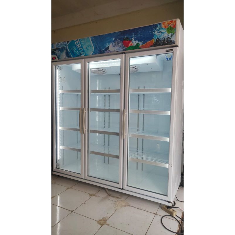 SECOND/BEKAS SHOWCASE 3 PINTU SANDENT/DISPLAY CHILLER