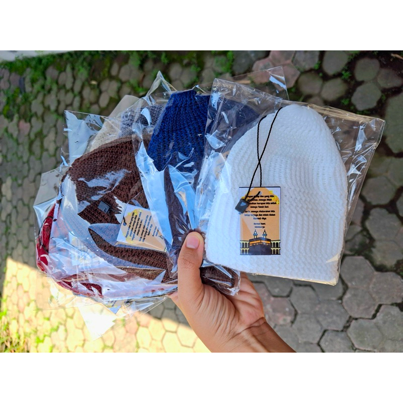 1 kodi = 20 pcs souvenir haji umroh berisi peci dan kartu ucapan oleh oleh haji umroh sofenir haji d