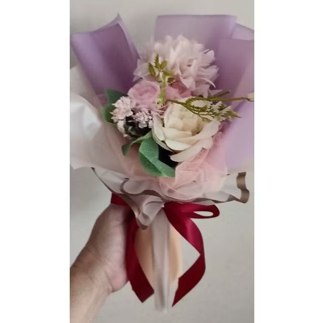 (Ready) bucket wisuda cewek|  kado Natal| BUCKET SNACK COKLAT/ KADO WISUDA / HAMPERS WISUDA / HAMPER