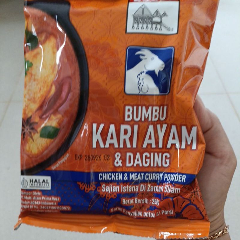 

Kari ayam dan daging adabi 250 gram