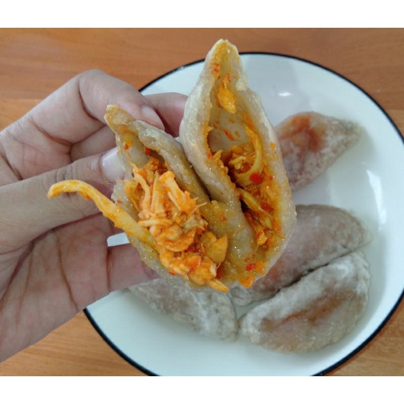 

Cireng isi ayam suwir 4pcs