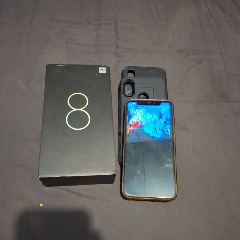 Xiaomi MI 8.  6-128