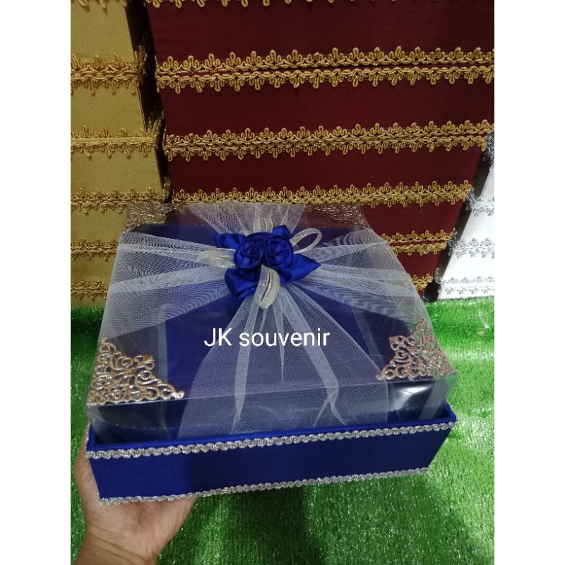 

kotak satuan kue kotak hantaran sudut siku mika tile + biru tua