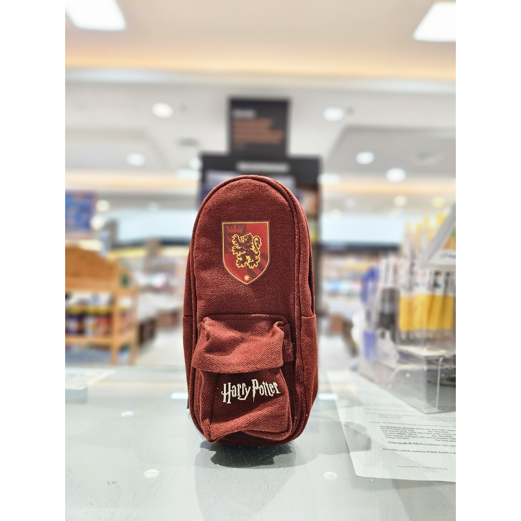 

GRAMEDIA AEON BSD - ESTUDEE PENCILCASE HARRY POTTER GRYFFINDOR