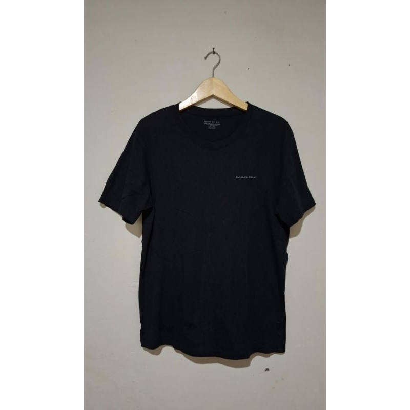 Kaos Pria Banana Republic Size XL Original
