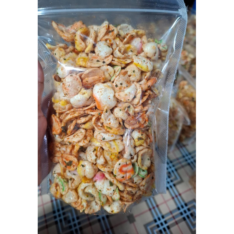 

keripik kerupuk seblak bantat kering pedas renyah gurih homemade by dee