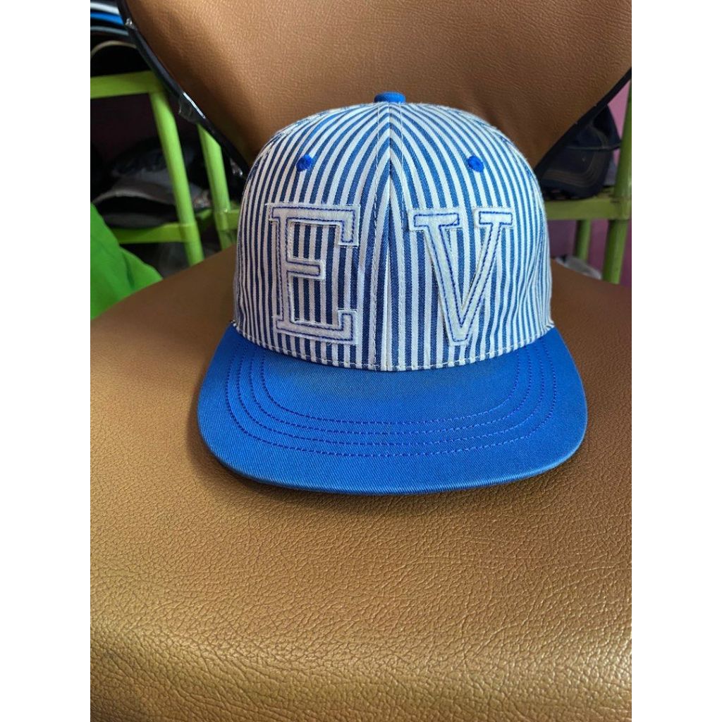 Snapback EVISU beyond Unique original big logo