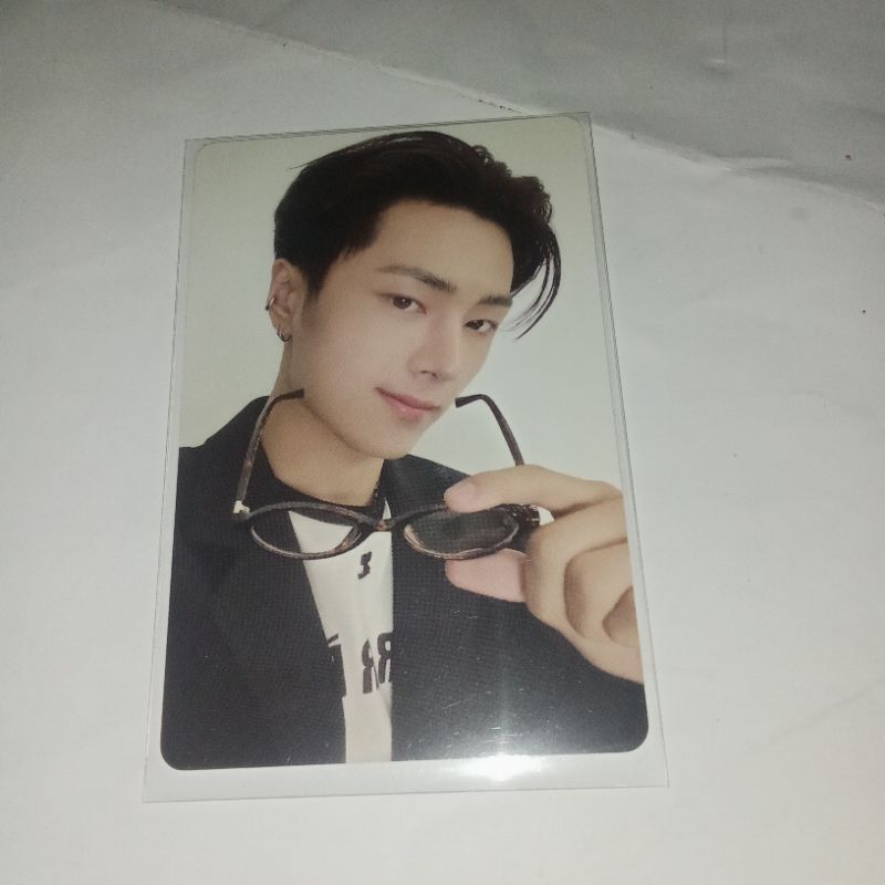 photocard pc enhypen jay kacamata dicon official