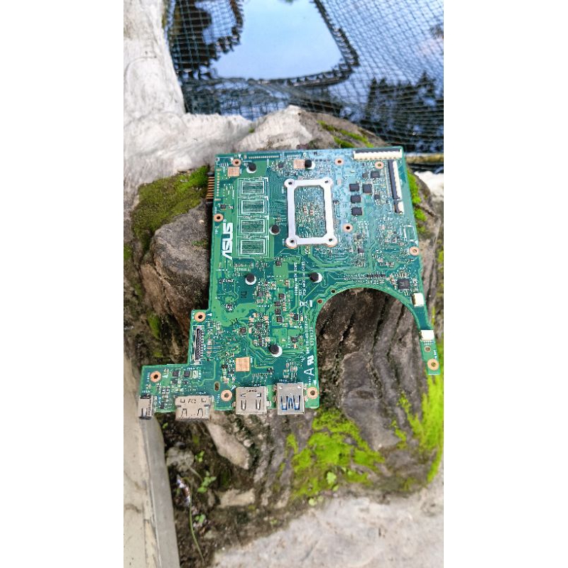 Mesin Mainboard Mobo Asus X200m/X200Ma/C200ca
