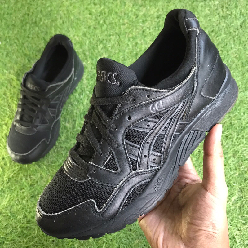 ASICS Gel-Lyte V Full Black Leather size 36 preloved