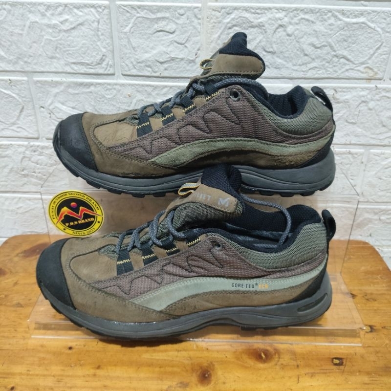 sepatu outdoor MILLET second