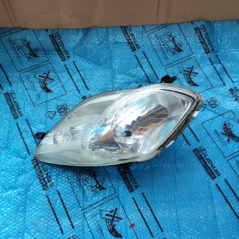 Headlamp Lampu Depan Toyota Yaris 2010 2011 2012 Original