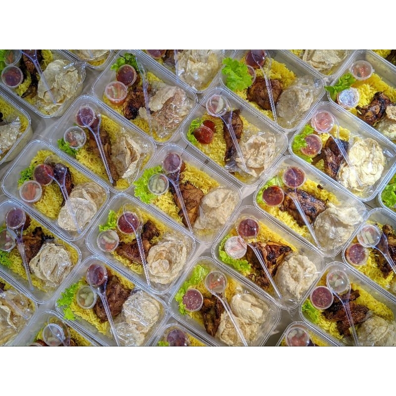 

nasi kebuli ayam bakar