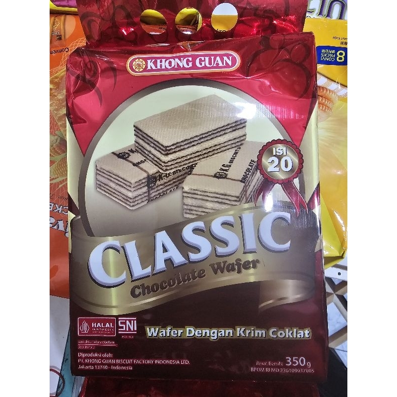 

Wafer Classic Coklat isi 20bks (Khong Guan)