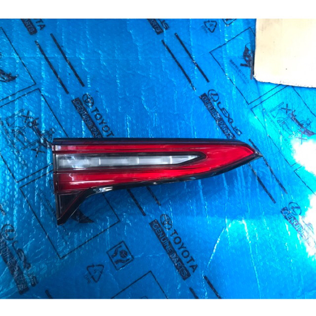 Stoplamp lampu belakang begasi fortuner GR sport