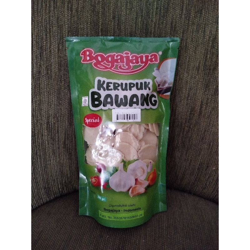 

kerupuk bawang mentah