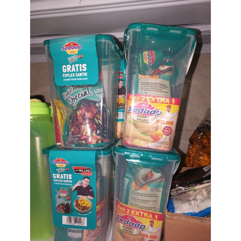 

KECAP SEDAP free toples cantik 725ml free bumbu sedap 2 sachet