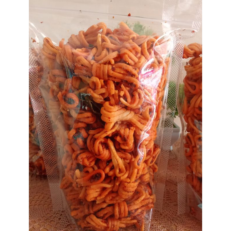 

MIE GULUNG PEDAS BERAT 250 GRAM