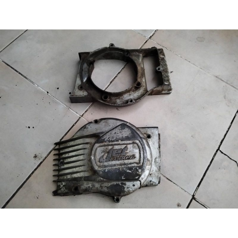 Tutup /cover kipas magnet suzuki rc 100/tornado/crystal  second