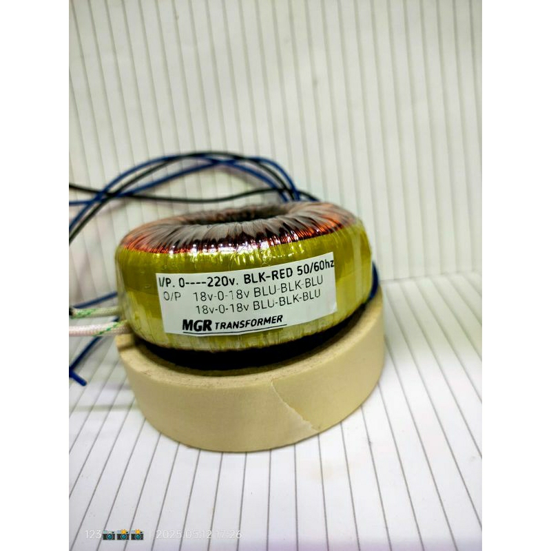 trafo equalizer ashley  3102 dbx 2231 1231 dll.( 18v 0 18v  / 18v 0 18v)