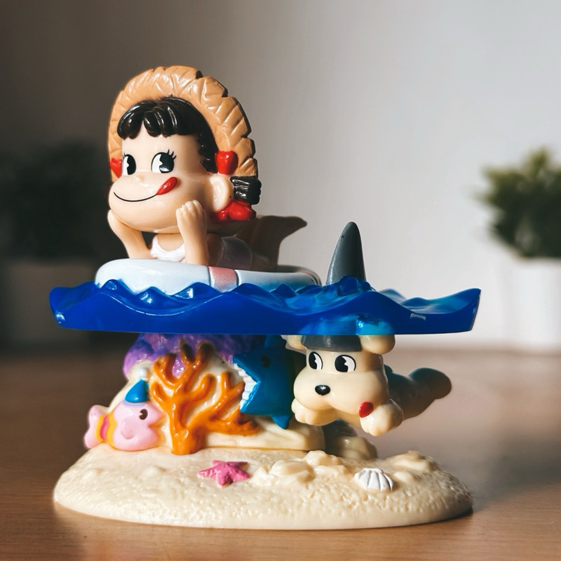Figure Vintage Diorama Peko Chan Swimming