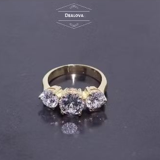 Cincin emas wanitavmodel trilogy
