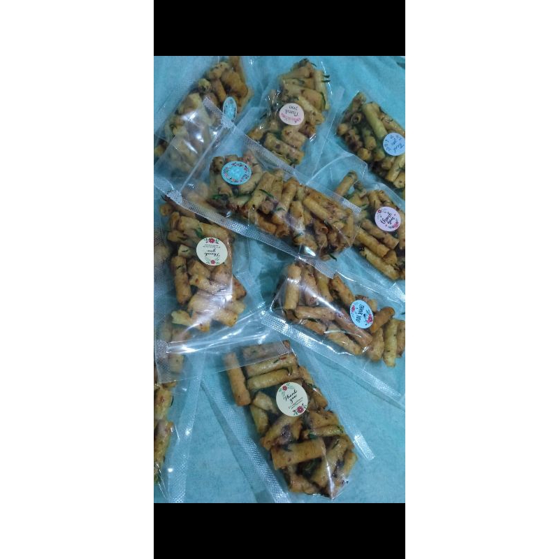 

Lumpia kering/lumpia kriuk/lumpia viral/keripik lumpia