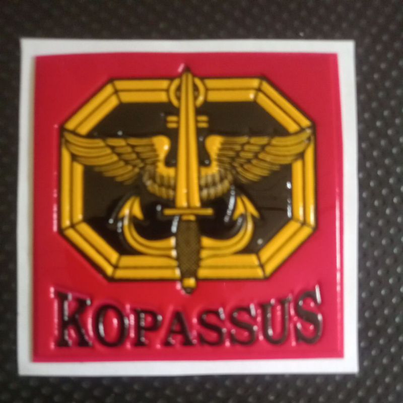 

striker embos logo Kopassus Pataka