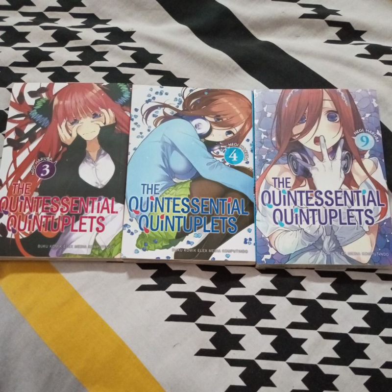 Komik gotoubun no hanayome vol 3,4,9