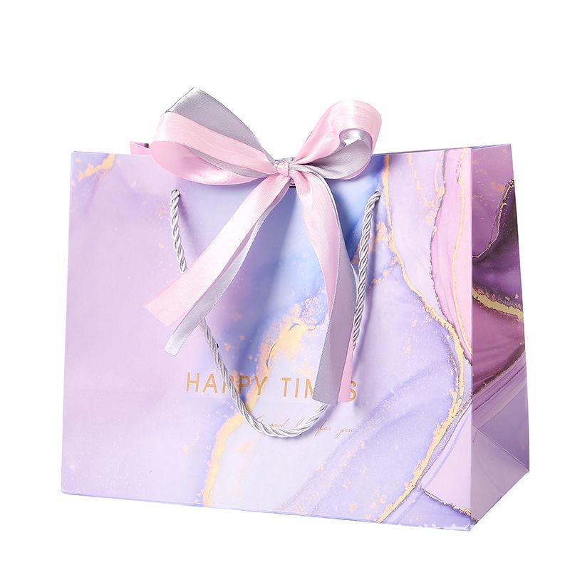 

PAPERBAG MARBLE ELEGAN PAPER BAG GOODIE BAG MOTIF MARMER DENGAN PITA GOLD PAPERBAG UNICORN