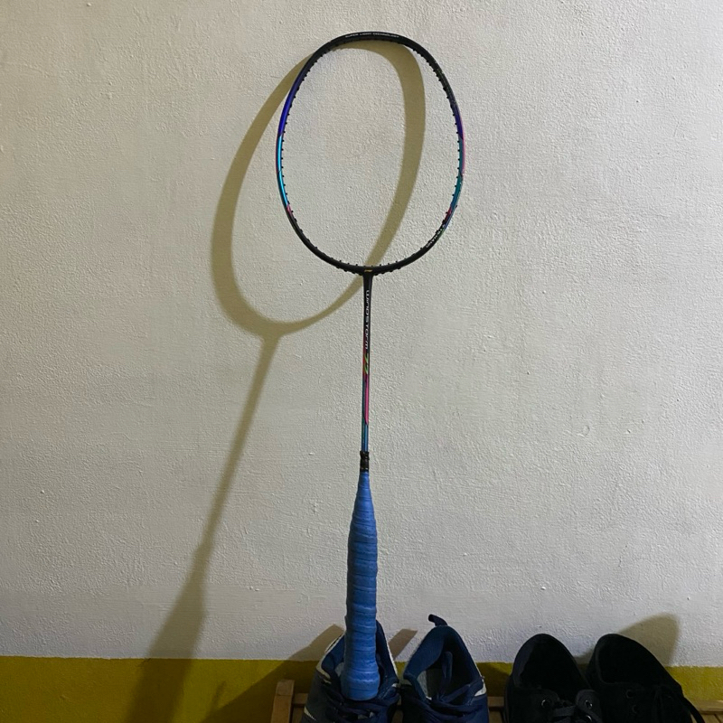 Raket Lining Windstorm 72 Patah