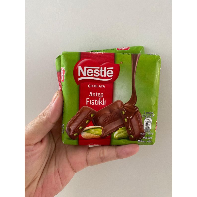 

coklat Nestle pistachio enak bnget 60gram ori 100% dari Turki